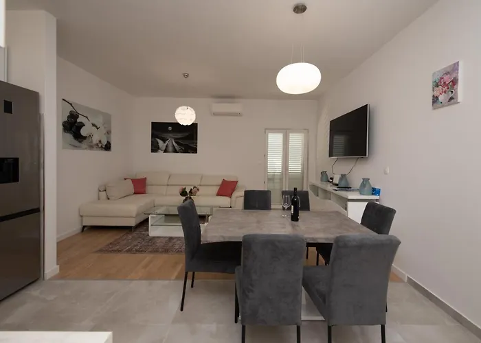 Apartment Katicic