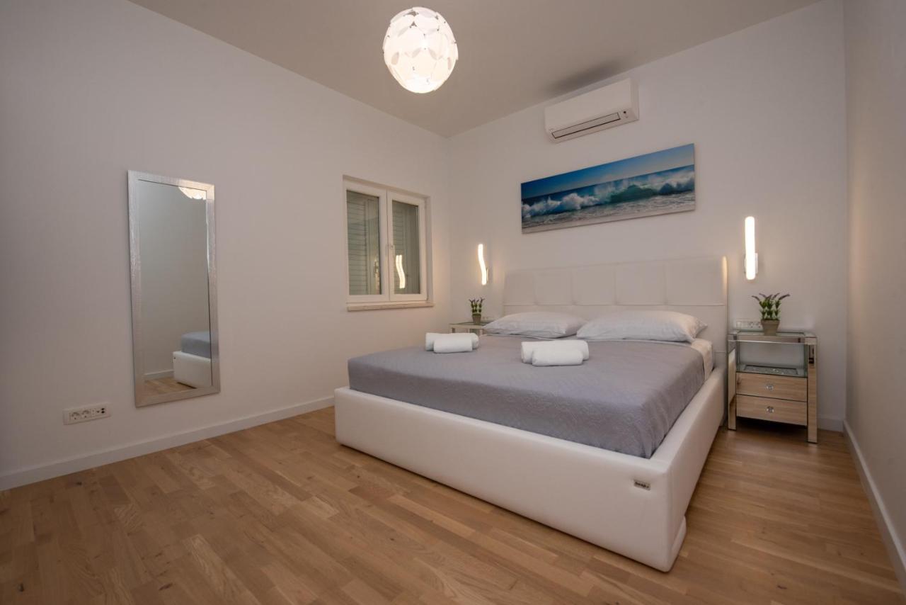Katicic Apartment *