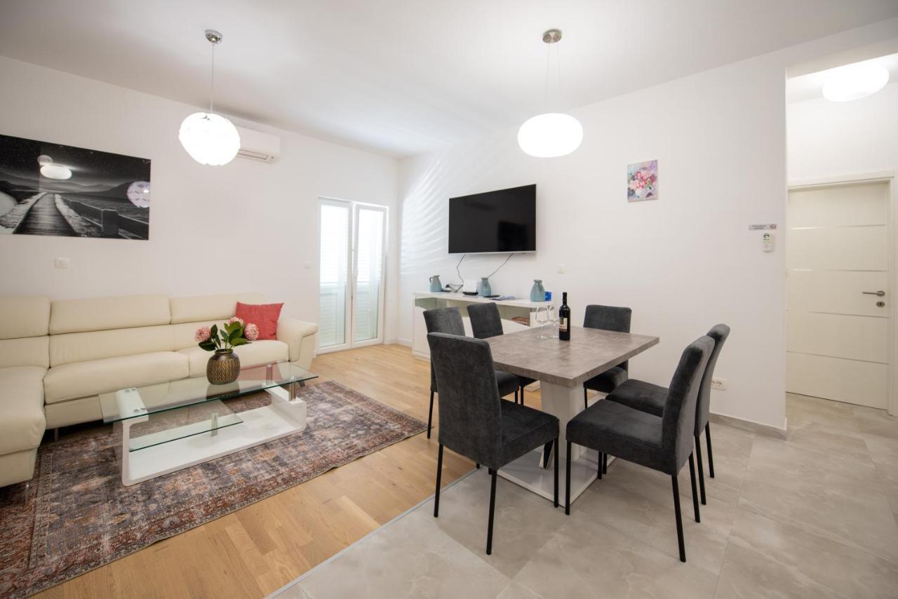 Apartment Katicic *